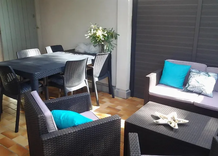 Tamaris Bay Hotel *